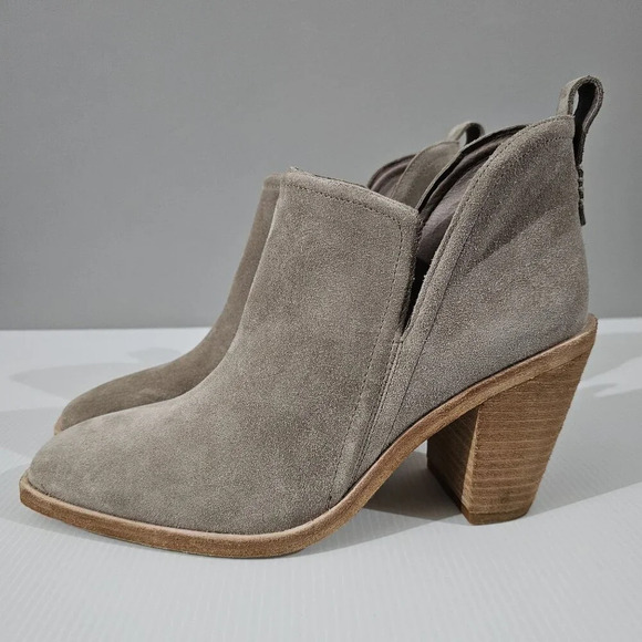 NEW Jeffrey Campbell Rosee Ankle Bootie Womens 10 Taupe Suede Western Block Heel - Picture 1 of 12